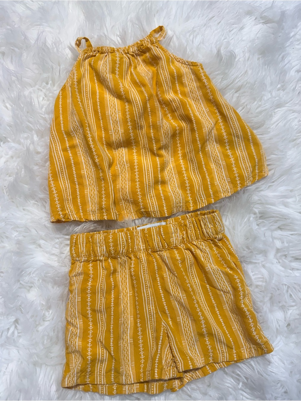 💫4/$25 • Old Navy Yellow Striped Girls' Shorts Set